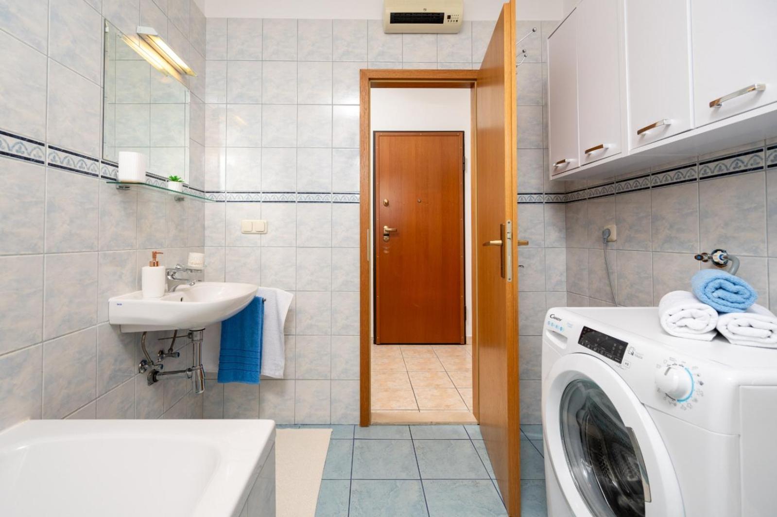 Apartment Anita Trogir Exterior photo