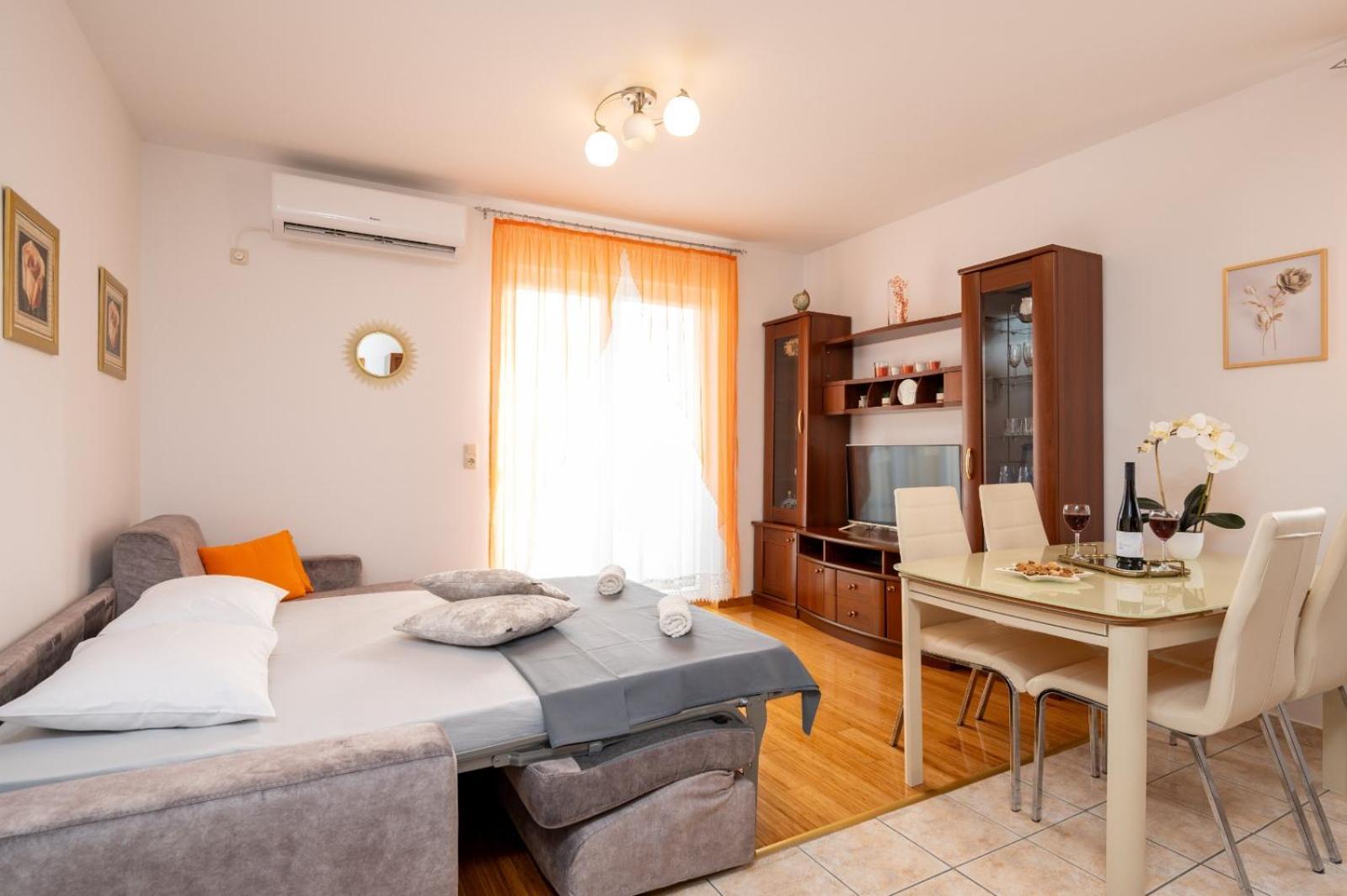Apartment Anita Trogir Exterior photo