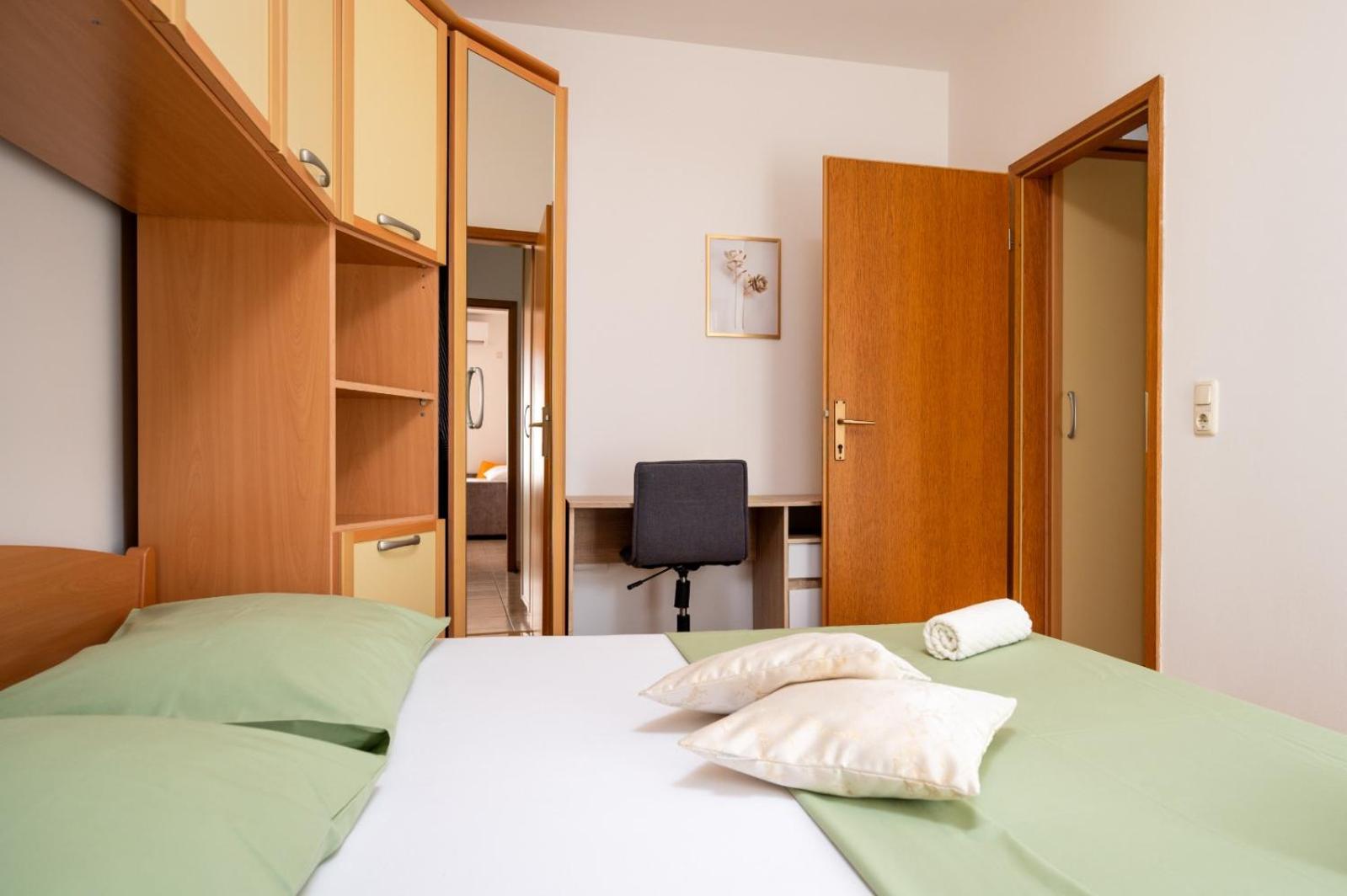 Apartment Anita Trogir Exterior photo