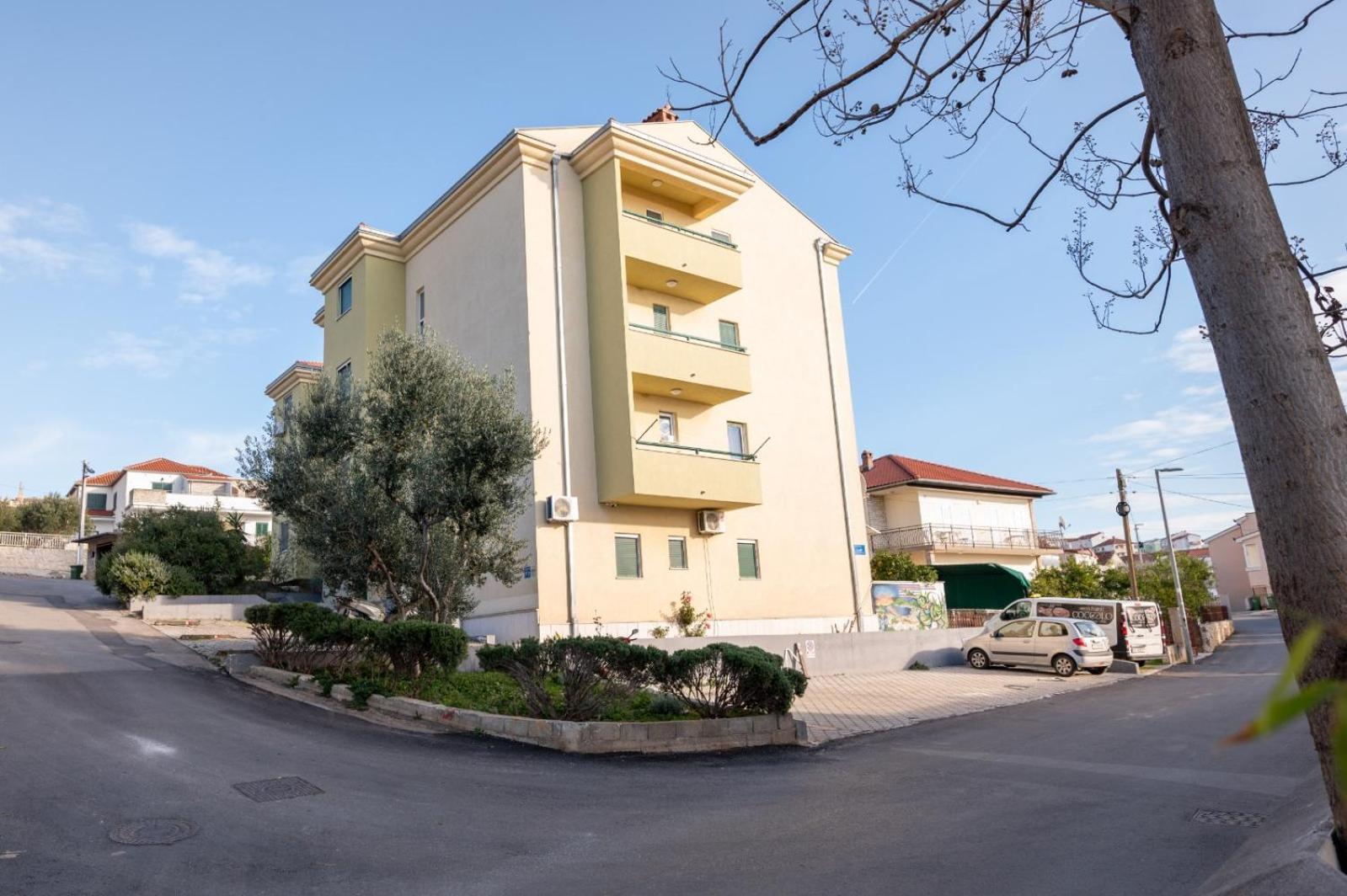 Apartment Anita Trogir Exterior photo